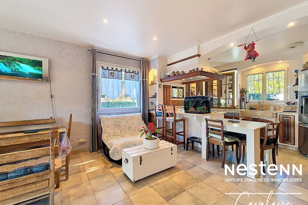 Maison de luxe à vendre à Cavalaire-sur-Mer, 695 000 €, Photo 4