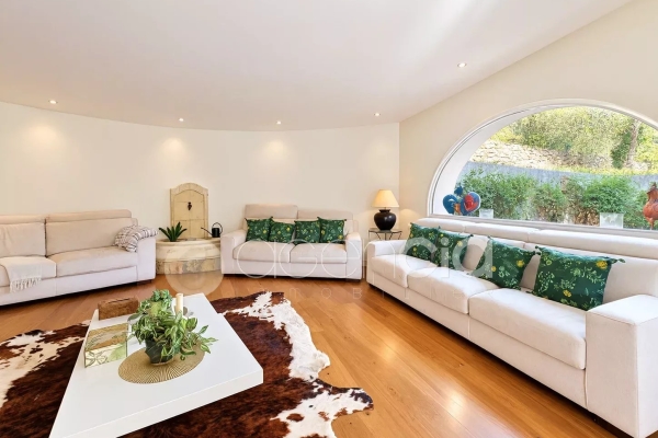 Maison de luxe à vendre à Grasse, 1 050 000 €, Photo 2