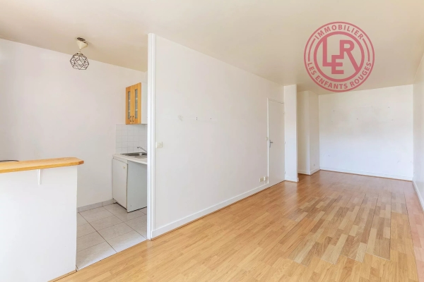Appartement de luxe à vendre à Paris 10ème, 315 000 €, Photo 2