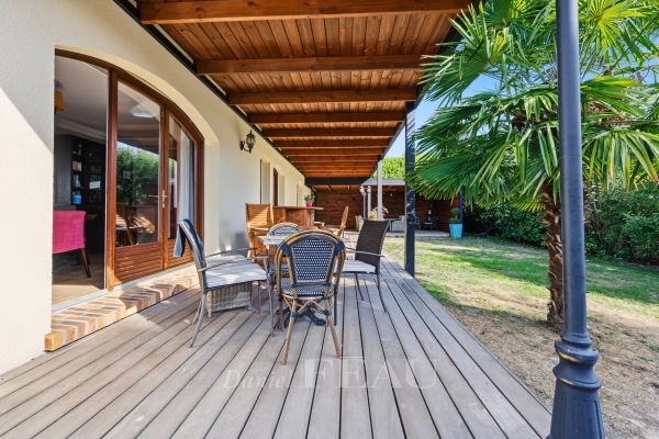 Maison de luxe à vendre à Saint-Cyr-l'École, 1 050 000 €, Photo 2