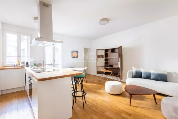 Luxury Apartment for sale in Paris 7ème, 765 000 €, Photo 2