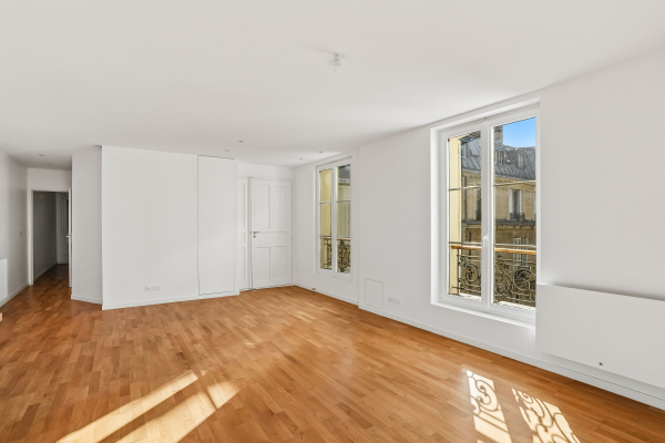 Luxury Apartment for sale in Paris 8ème, 790 000 €, Photo 4