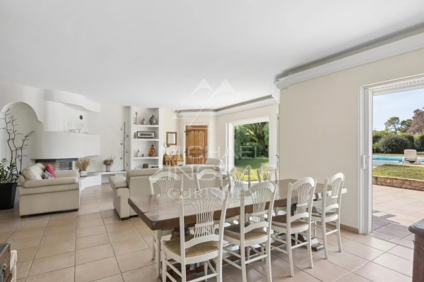 Maison de luxe à vendre à Antibes, 1 895 000 €, Photo 6