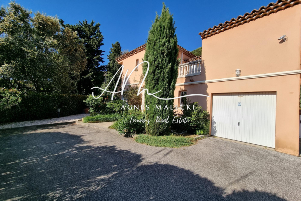 Luxury House for sale in Cavalaire-sur-Mer, 897 750 €, Photo 7