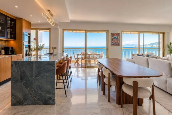 Luxury Apartment for sale in Juan-les-Pins, 2 550 000 €