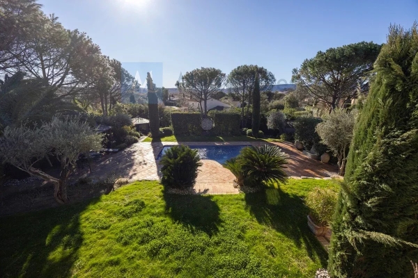 Luxury House for sale in Grimaud, 2 475 000 €, Photo 1