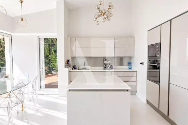 Maison de luxe à vendre à Le Golfe Juan, 1 240 000 €, Photo 6