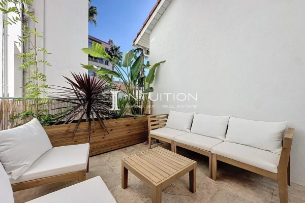 Appartement de luxe à vendre à Antibes, 950 000 €, Photo 1