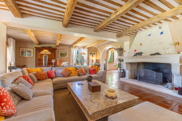 Maison de luxe à vendre à Lourmarin, 3 990 000 €, Photo 3