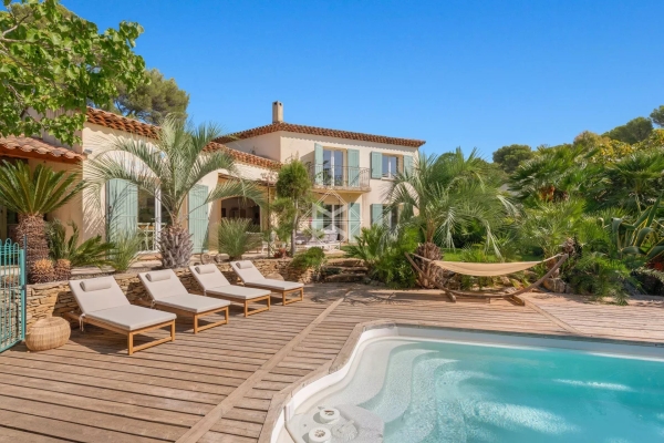 Maison de luxe à vendre à La Londe-les-Maures, 2 000 000 €, Photo 1
