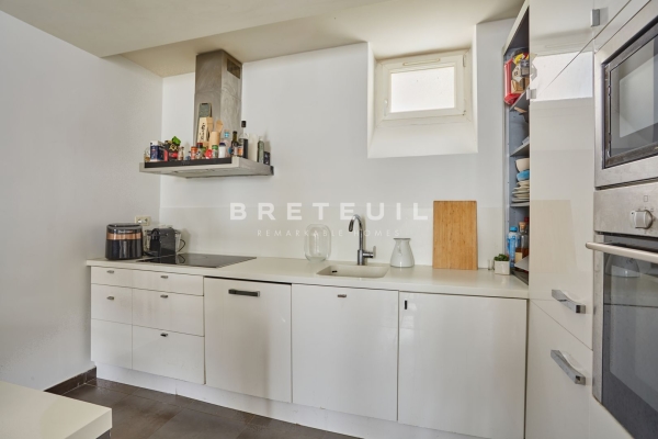 Appartement de luxe à vendre à Paris 18ème, 650 000 €, Photo 2