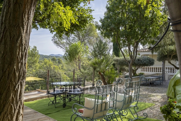 Maison de luxe à vendre à Marseille 13ème, 955 000 €, Photo 1