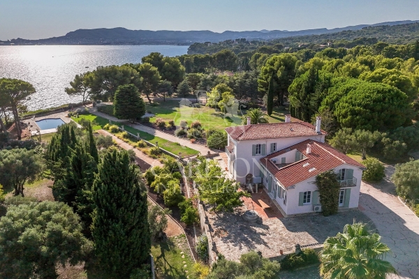 Luxury House for sale in Saint-Cyr-sur-Mer, 5 500 000 €, Photo 1
