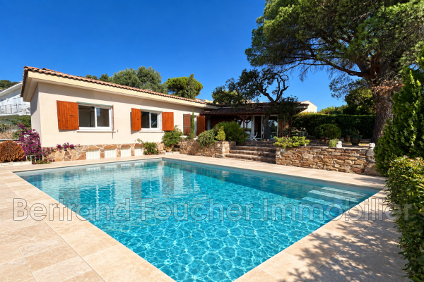 Luxury House for sale in Cavalaire-sur-Mer, 750 000 €, Photo 1