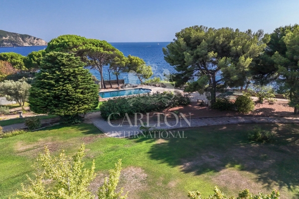 Luxury House for sale in Saint-Cyr-sur-Mer, 5 500 000 €, Photo 2