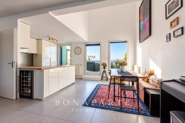 Luxury Apartment for sale in Bordeaux, 379 000 €, Photo 2