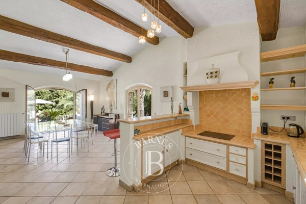 Luxury House for sale in Cagnes-sur-Mer, 2 120 000 €, Photo 7