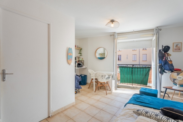 Luxury Apartment for sale in Nice, 115 000 €, Photo 1