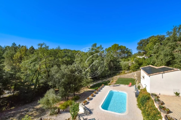 Luxury House for sale in Lorgues, 599 000 €, Photo 1