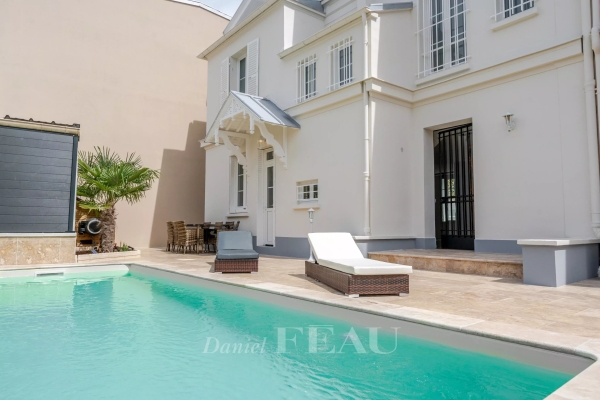 Luxury House for sale in Courbevoie, 2 690 000 €, Photo 1