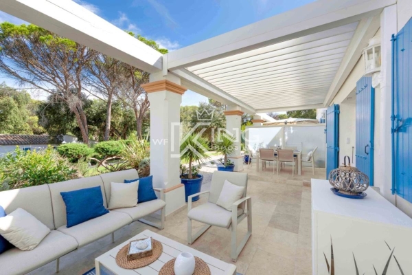 Appartement de luxe à vendre à Saint-Raphaël, 275 000 €, Photo 2