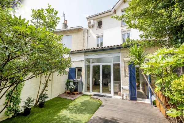 Maison de luxe à vendre à Bordeaux, 900 000 €, Photo 2