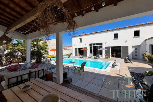 Maison de luxe à vendre à Breuillet, 1 085 000 €, Photo 3