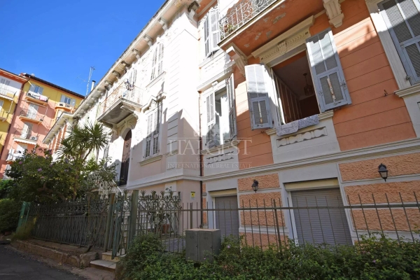 Luxury House for sale in Sanremo, 700 000 €, Photo 3