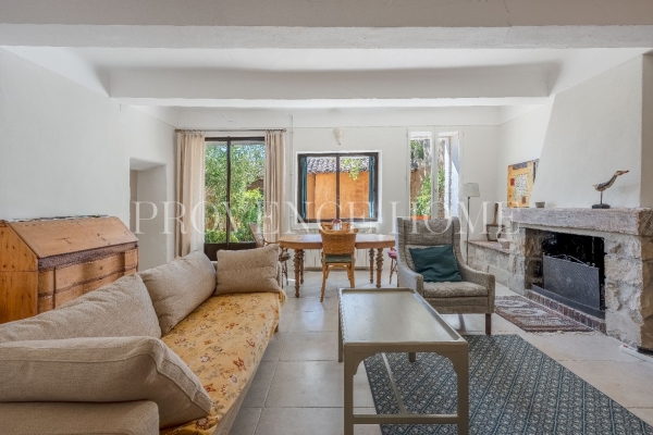 Luxury House for sale in Saint Saturnin les Apt, 680 000 €, Photo 5
