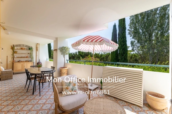 Luxury Apartment for sale in Aix-en-Provence, 599 000 €, Photo 1