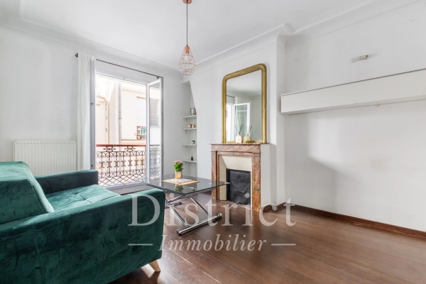 Luxury Apartment for sale in Paris 18ème, 479 000 €, Photo 1