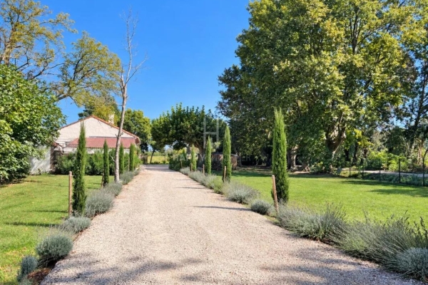 Luxury House for sale in Saint-Andiol, 477 000 €, Photo 1