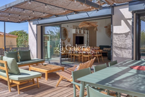 Maison de luxe à vendre à Saint-Cyr-sur-Mer, 1 220 000 €, Photo 6