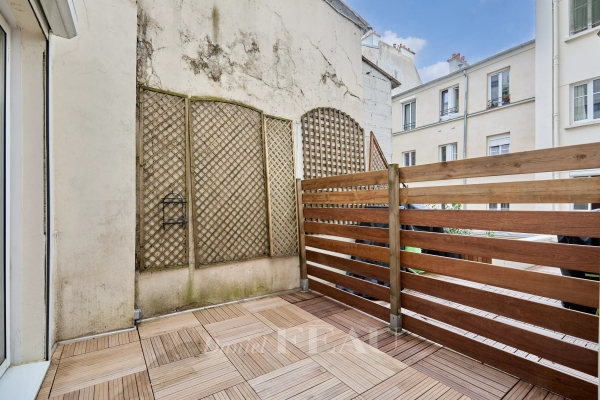 Appartement de luxe à vendre à Paris 18ème, 590 000 €, Photo 2