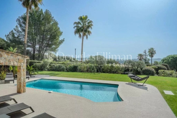 Luxury House for sale in Valbonne, 3 800 000 €, Photo 4