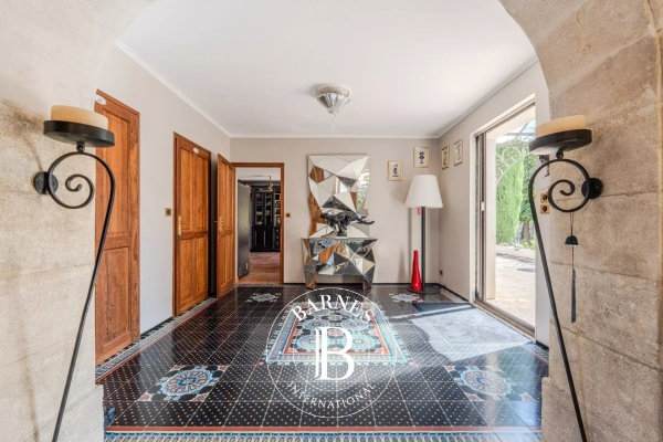 Maison de luxe à vendre à Mollégès, 1 484 000 €, Photo 5