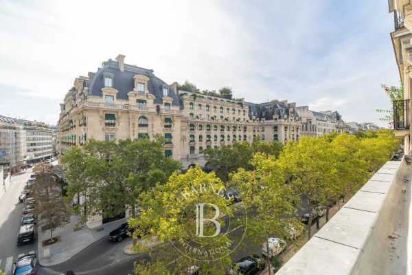 Luxury Apartment for sale in Paris 16ème, 2 850 000 €, Photo 2