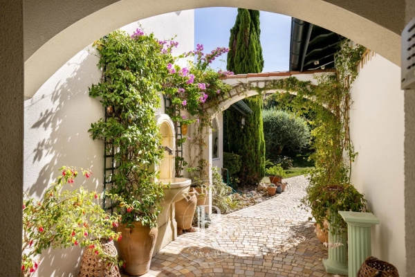 Luxury House for sale in Bassussarry, 1 484 000 €, Photo 3