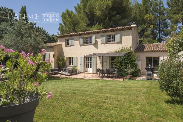 Maison de luxe à vendre à Aix-en-Provence, 815 000 €, Photo 2