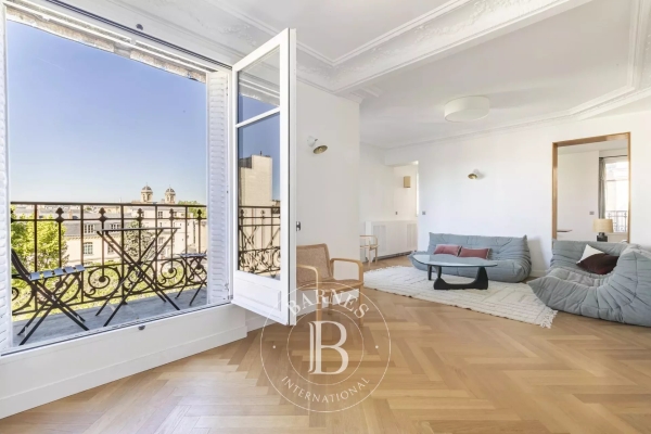 Luxury Apartment for sale in Paris 7ème, 2 700 000 €, Photo 2