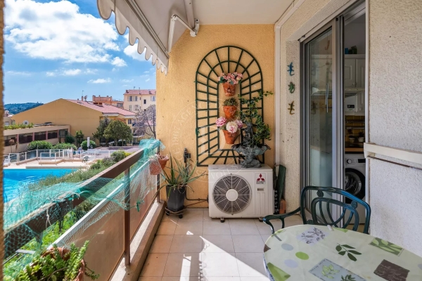Luxury Apartment for sale in Beaulieu-sur-Mer, 615 000 €, Photo 2