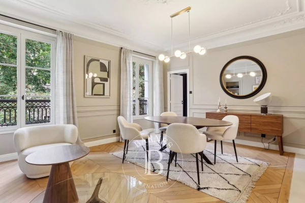 Luxury Apartment for sale in Paris 8ème, 1 165 000 €, Photo 2