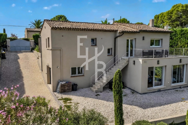 Maison de luxe à vendre à Mougins, 1 870 000 €, Photo 3