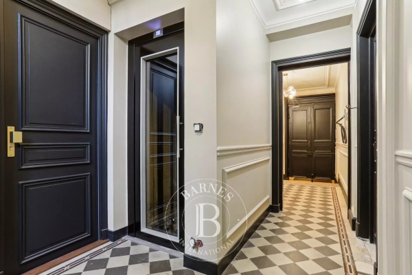 Luxury Apartment for sale in Paris 8ème, 1 165 000 €, Photo 6