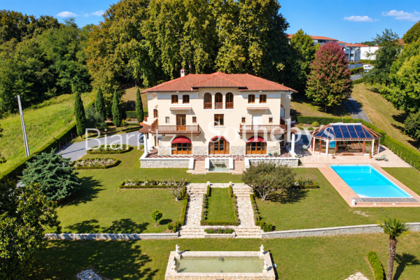 Luxury House for sale in Bayonne, 1 995 000 €, Photo 1