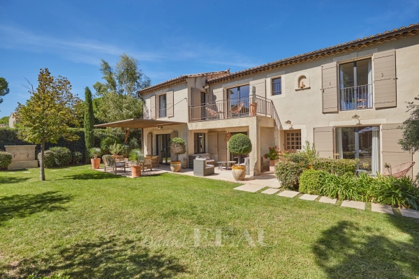 Maison de luxe à vendre à Eygalières, 2 995 000 €, Photo 1