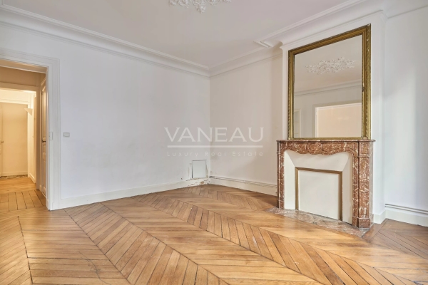 Luxury Apartment for sale in Paris 16ème, 640 000 €, Photo 1