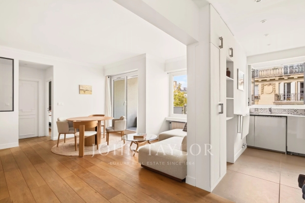 Luxury Apartment for sale in Paris 16ème, 620 000 €, Photo 1