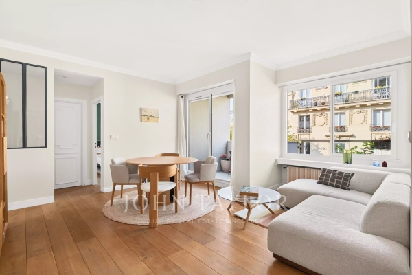 Luxury Apartment for sale in Paris 16ème, 620 000 €, Photo 2