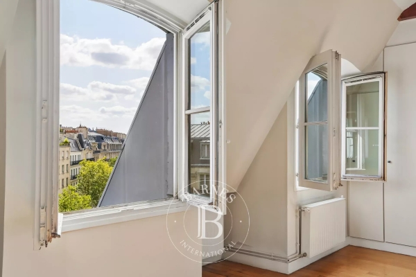 Luxury Apartment for sale in Paris 7ème, 1 650 000 €, Photo 3